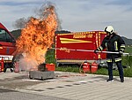 Logo Feuer und Flamme - Ferienprogramm bei der Feuerwehr Buch