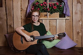 Banner Kabarett im Feuerwehrhaus mit Sara Brandhuber